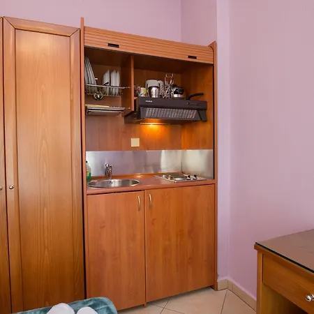 Appartamento Balkan House Potos